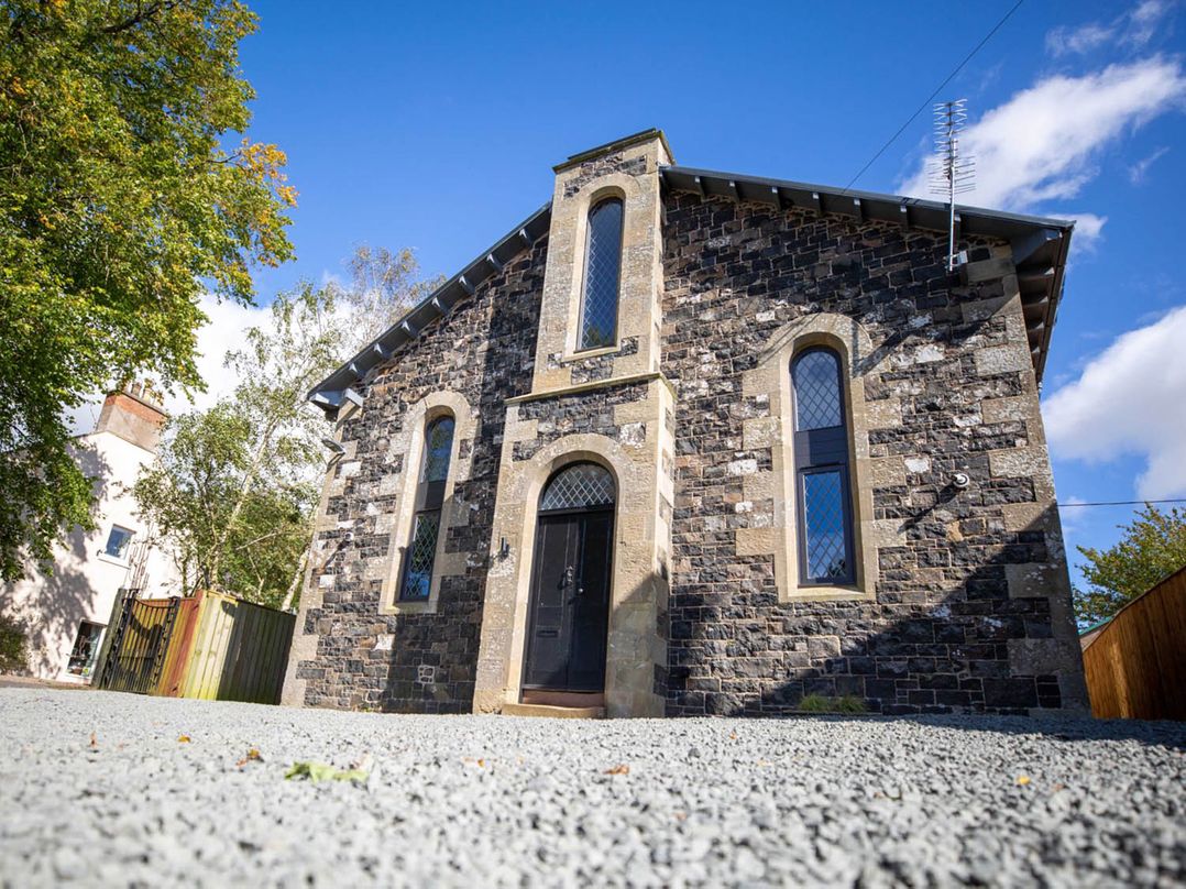Stunning 3 Bed Converted Village Hall Near Kelso