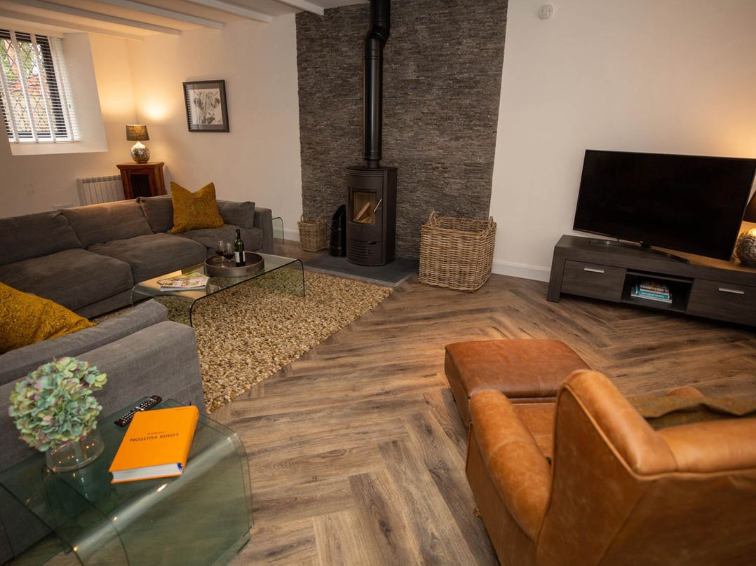 Stunning 3 Bed Converted Village Hall Near Kelso