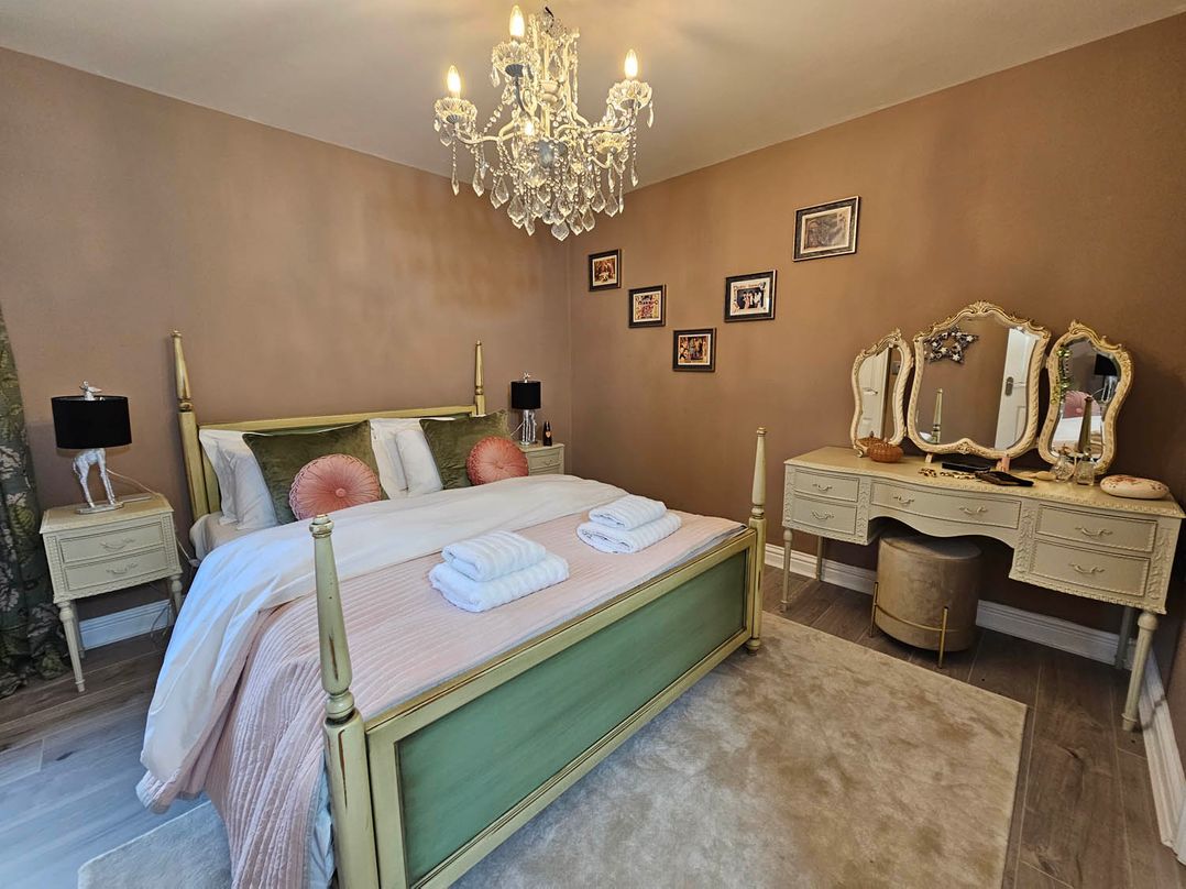Cottage Sleep 4 Pet Friendly Enclosed Garden