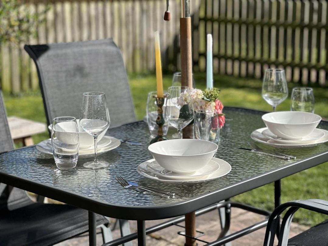 Cottage Sleep 4 Pet Friendly Enclosed Garden