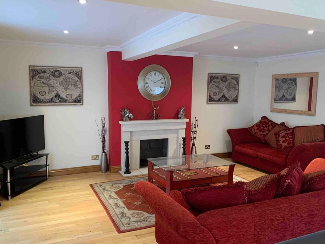2Bedroom Cottage with 2 Ensuites Sleeps 6 Wifi