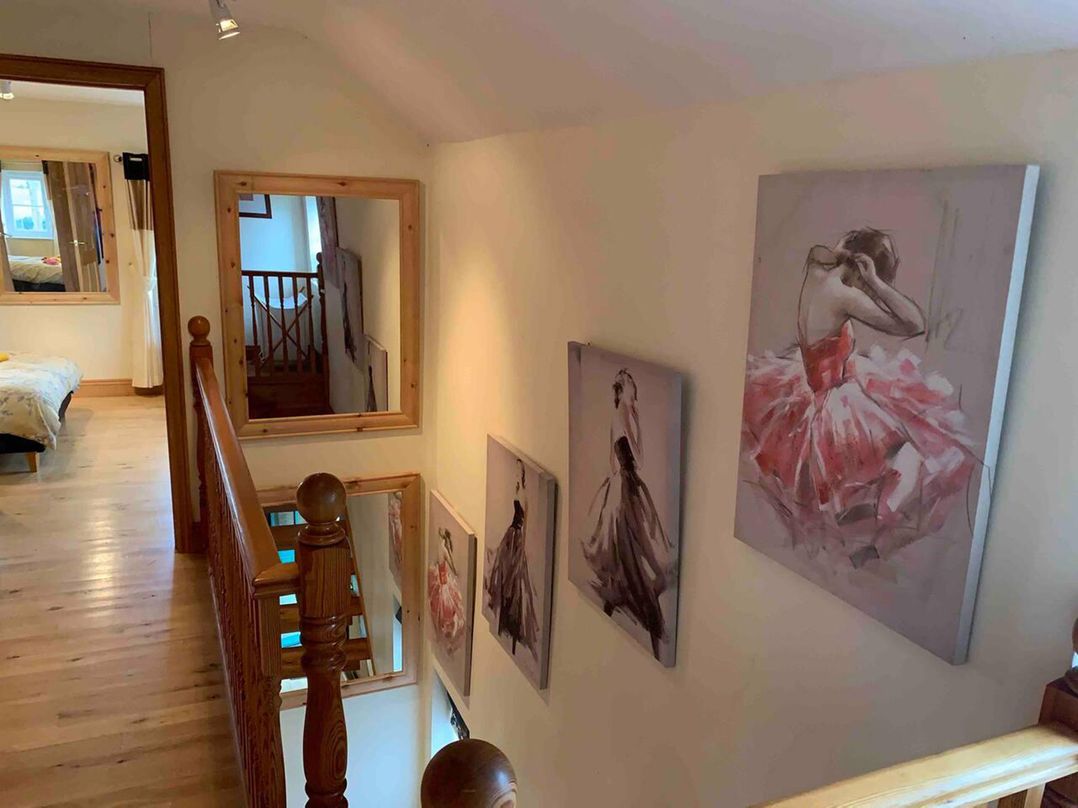 2Bedroom Cottage with 2 Ensuites Sleeps 6 Wifi