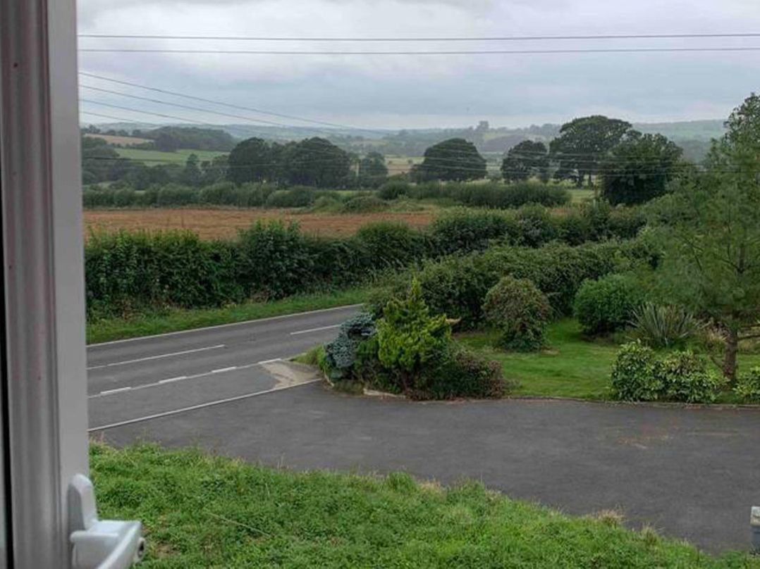 2Bedroom Cottage with 2 Ensuites Sleeps 6 Wifi