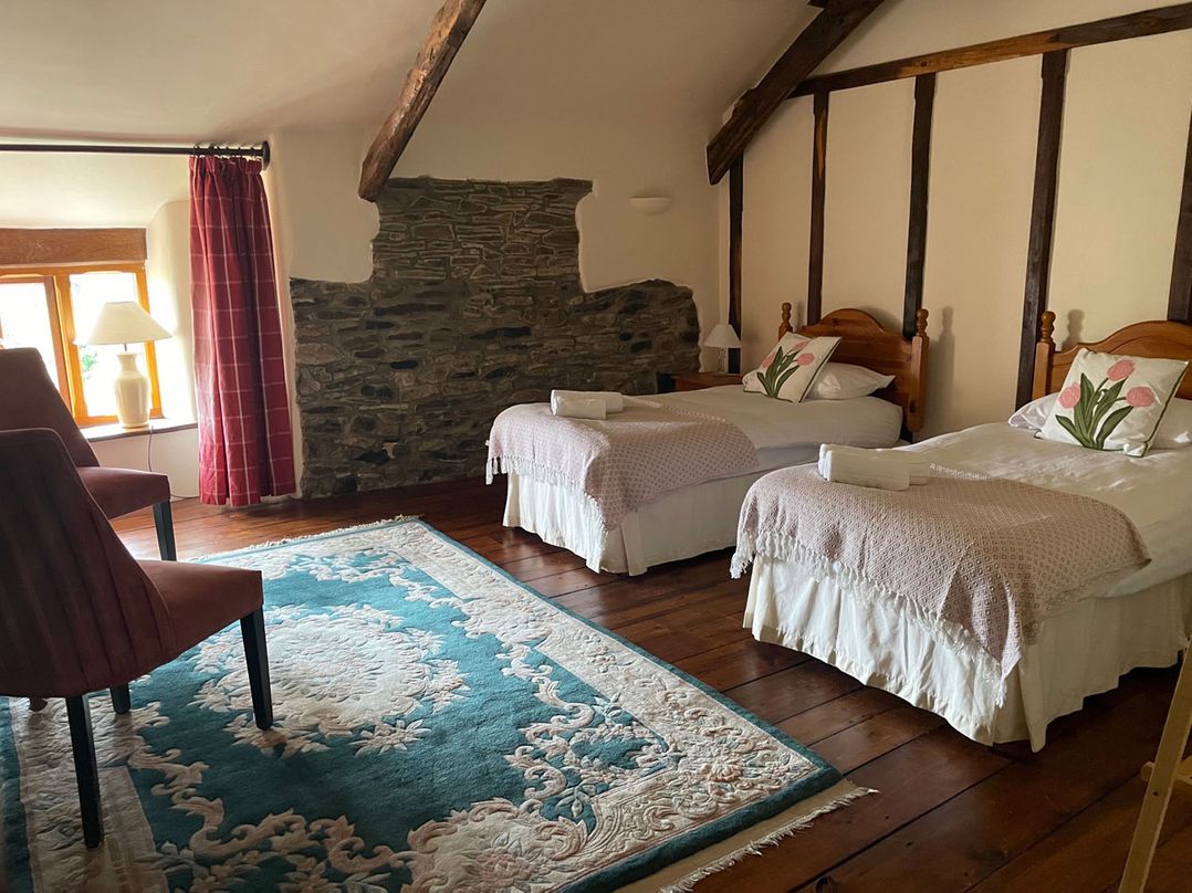 16th Century Devon Farmhouse Stunning Views