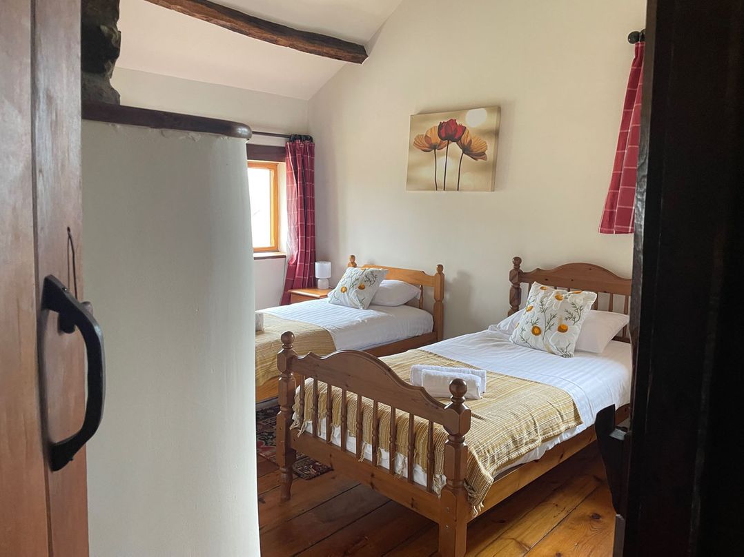 16th Century Devon Farmhouse Stunning Views