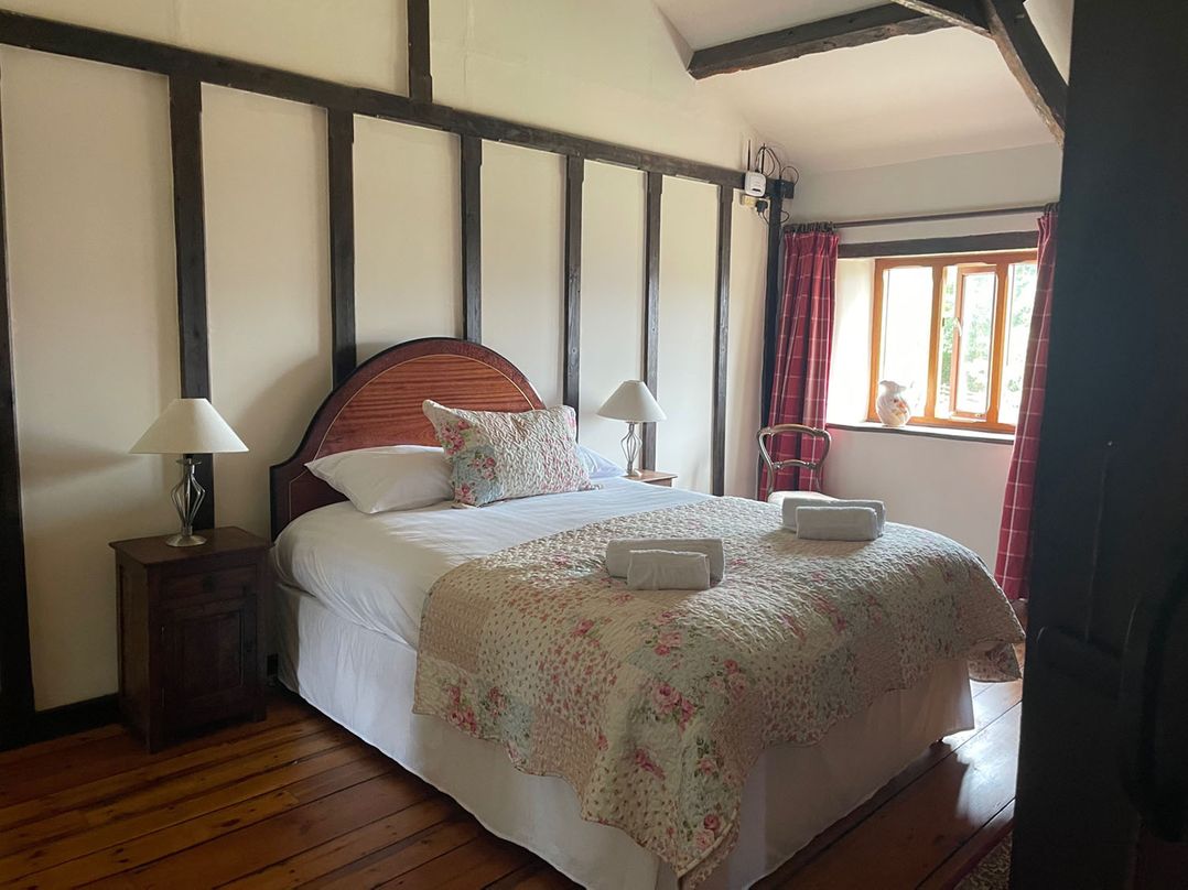 16th Century Devon Farmhouse Stunning Views
