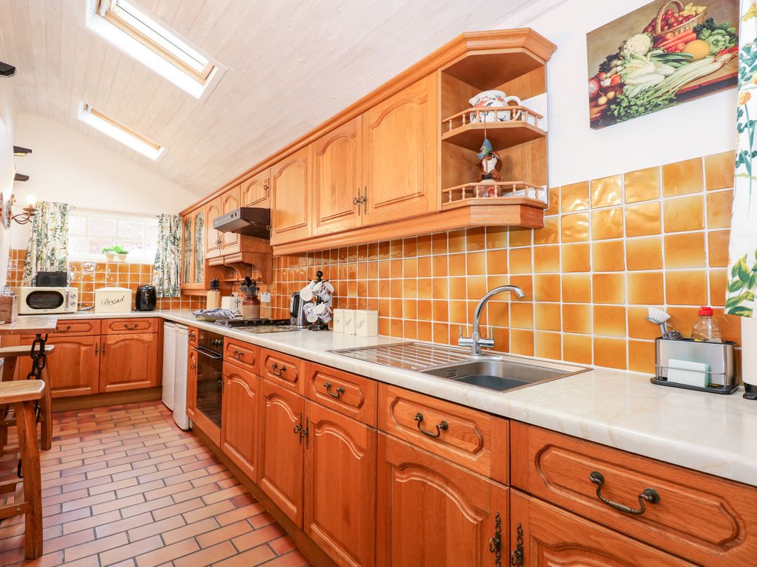 Hollyhedge Cottage