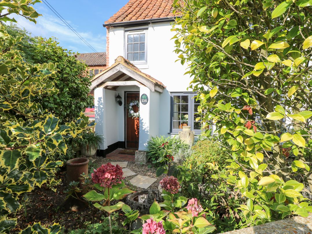 Hollyhedge Cottage