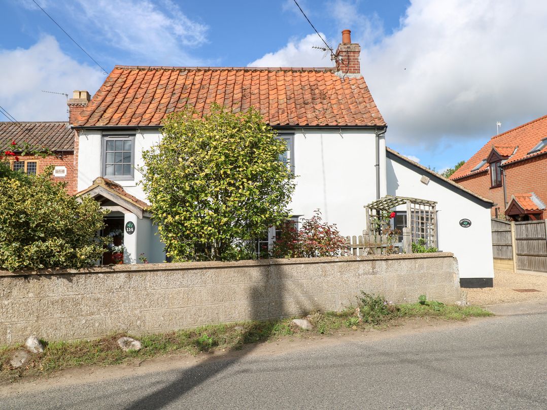 Hollyhedge Cottage