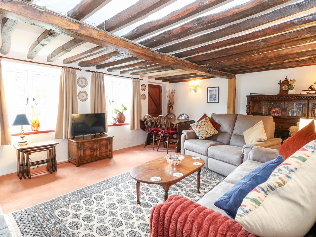 Hollyhedge Cottage