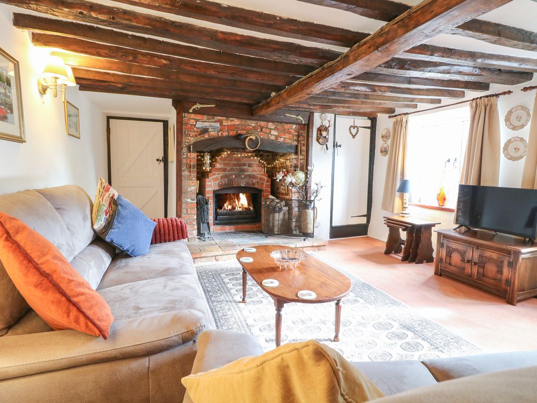 Hollyhedge Cottage