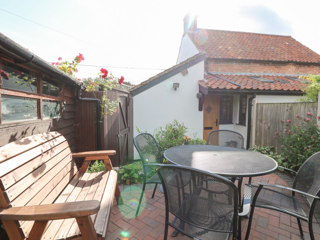 Hollyhedge Cottage