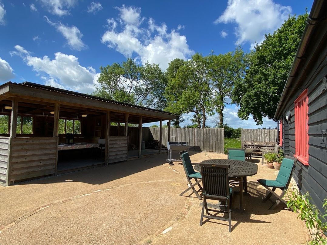Pet Friendly 3Bed Barn Sleeps 7 Parking Garden