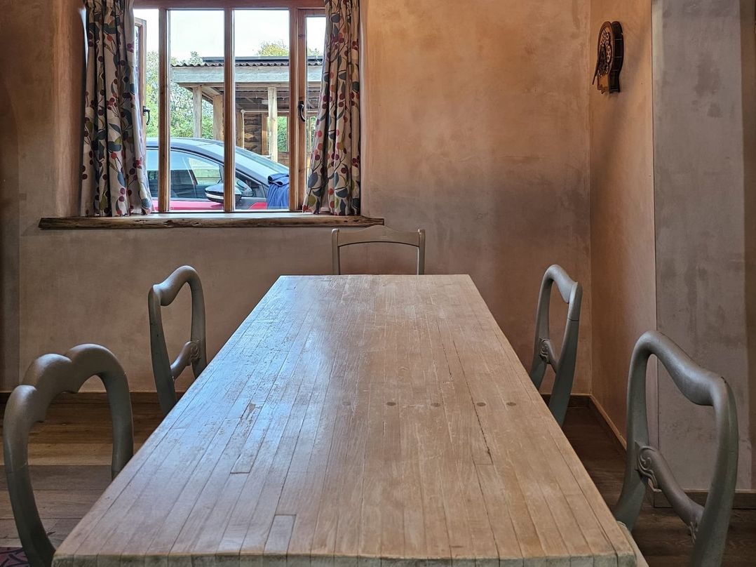 Pet Friendly 3Bed Barn Sleeps 7 Parking Garden