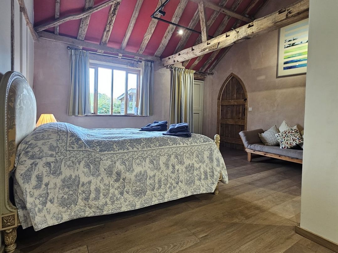 Pet Friendly 3Bed Barn Sleeps 7 Parking Garden
