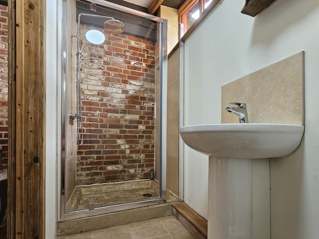 Pet Friendly 3Bed Barn Sleeps 7 Parking Garden