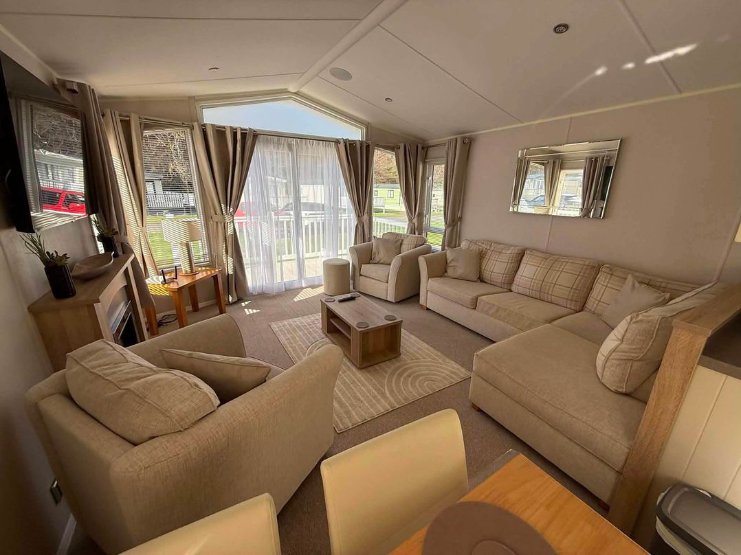 3 Bed Lodge Sleeps 6 Decking Parking WiFi
