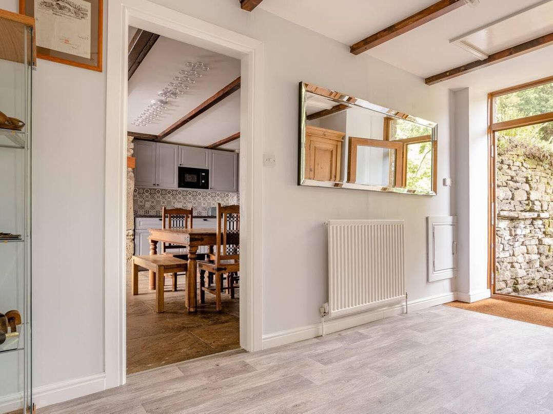 OldMill 2Bed Sleeps6 PrivateGarden OptionalHotTub