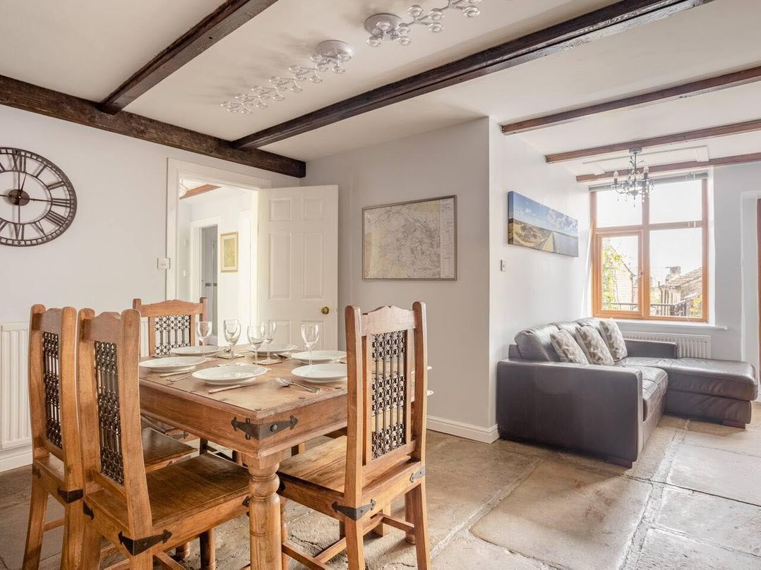 OldMill 2Bed Sleeps6 PrivateGarden OptionalHotTub