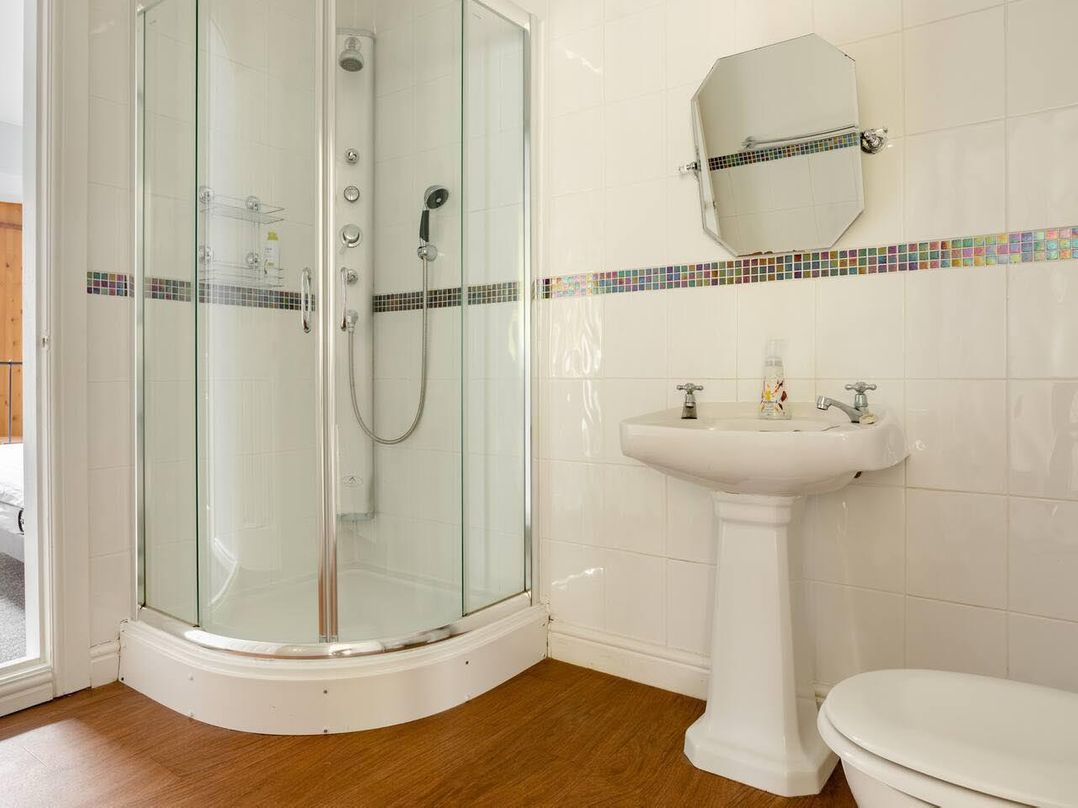 OldMill 2Bed Sleeps6 PrivateGarden OptionalHotTub