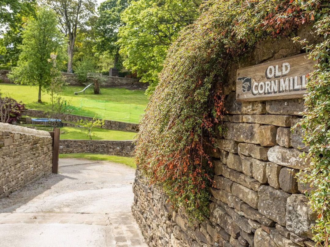 OldMill 2Bed Sleeps6 PrivateGarden OptionalHotTub