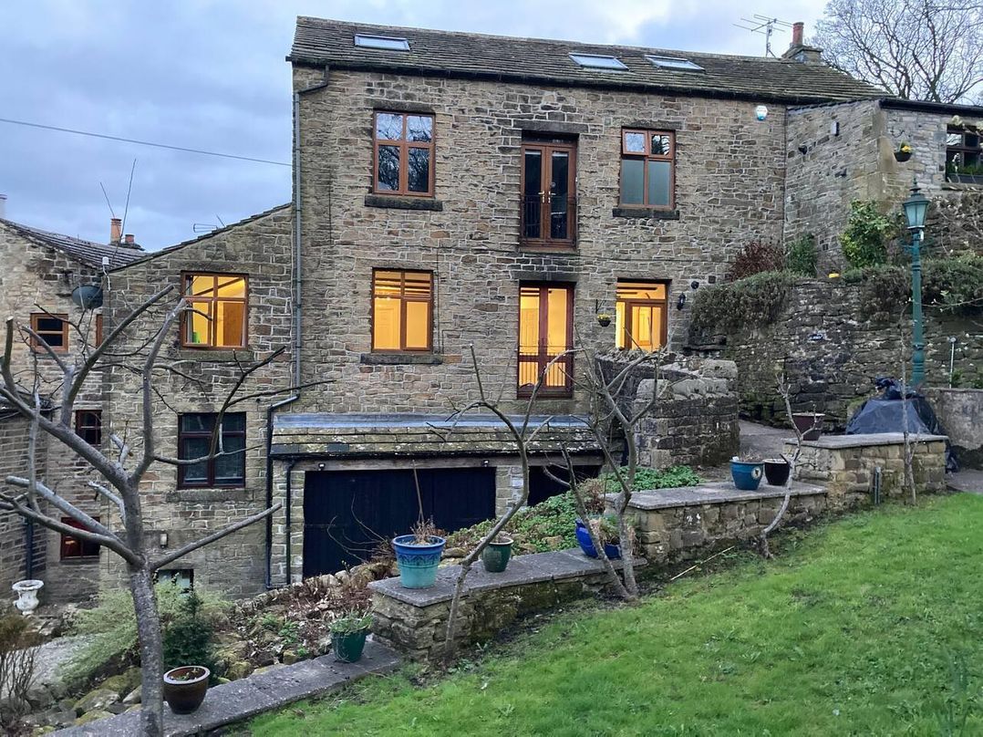 OldMill 2Bed Sleeps6 PrivateGarden OptionalHotTub