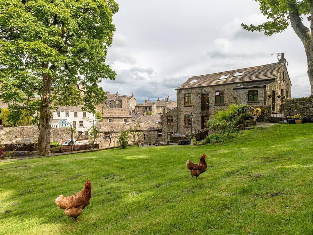 OldMill 2Bed Sleeps6 PrivateGarden OptionalHotTub