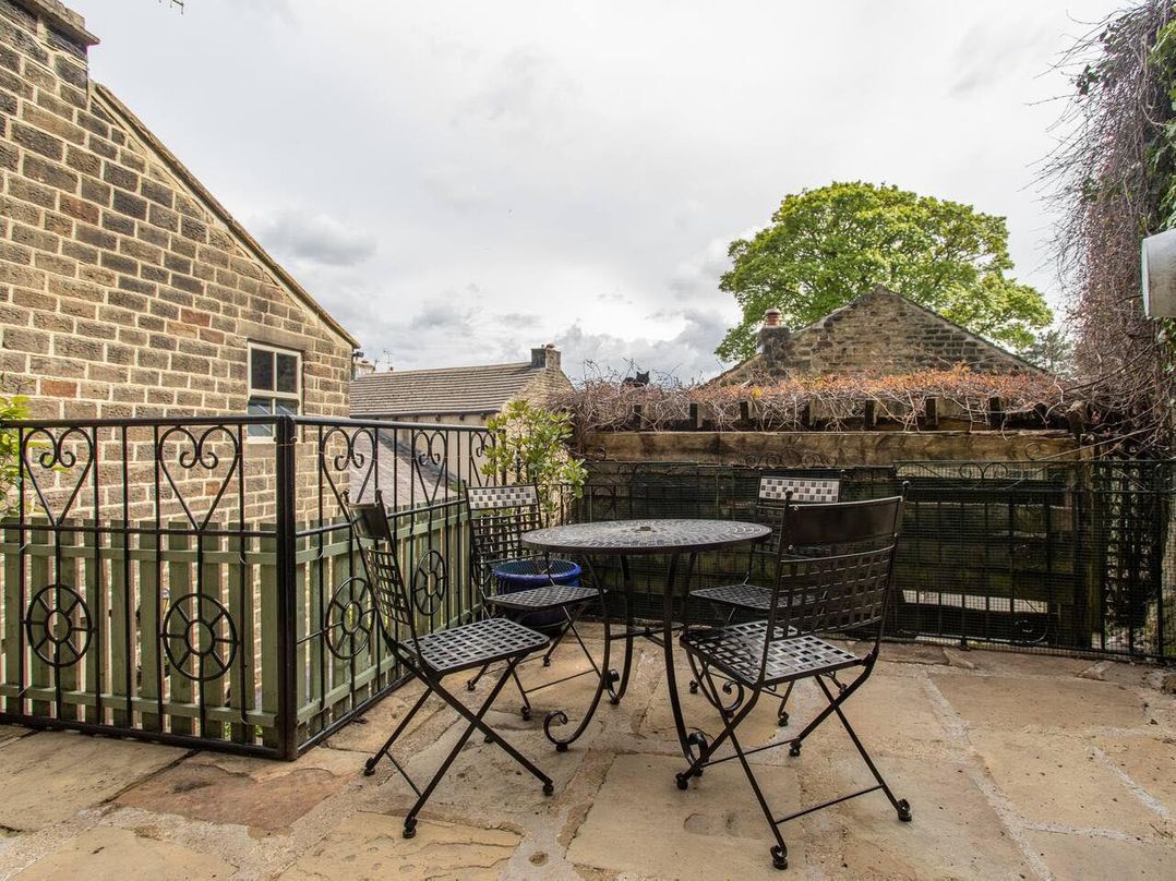 OldMill 2Bed Sleeps6 PrivateGarden OptionalHotTub