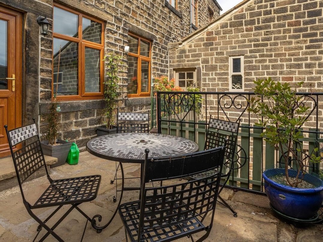 OldMill 2Bed Sleeps6 PrivateGarden OptionalHotTub