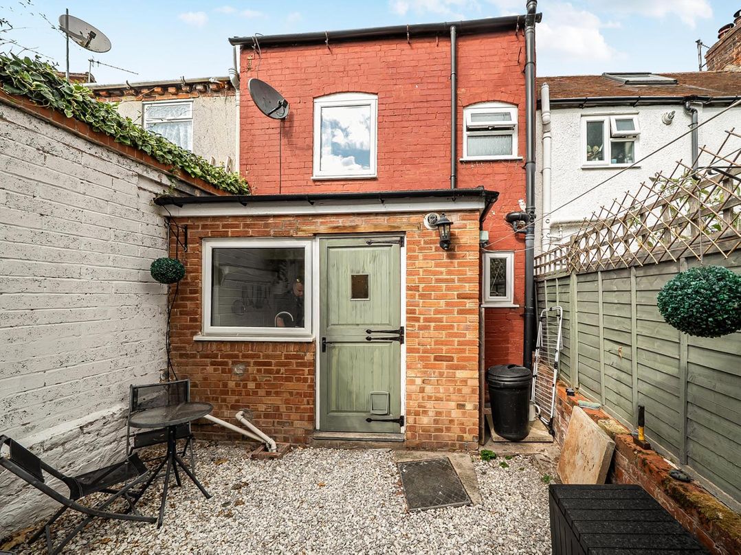 Quaint Cottage in Charming Evesham