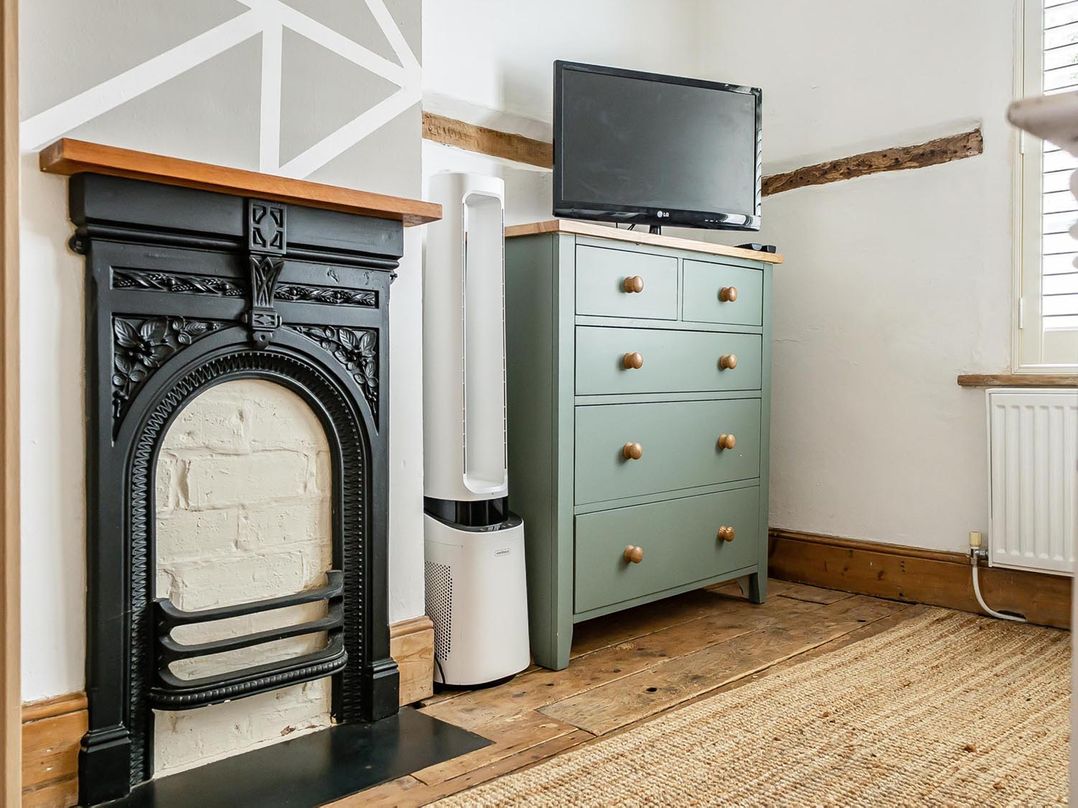 Quaint Cottage in Charming Evesham