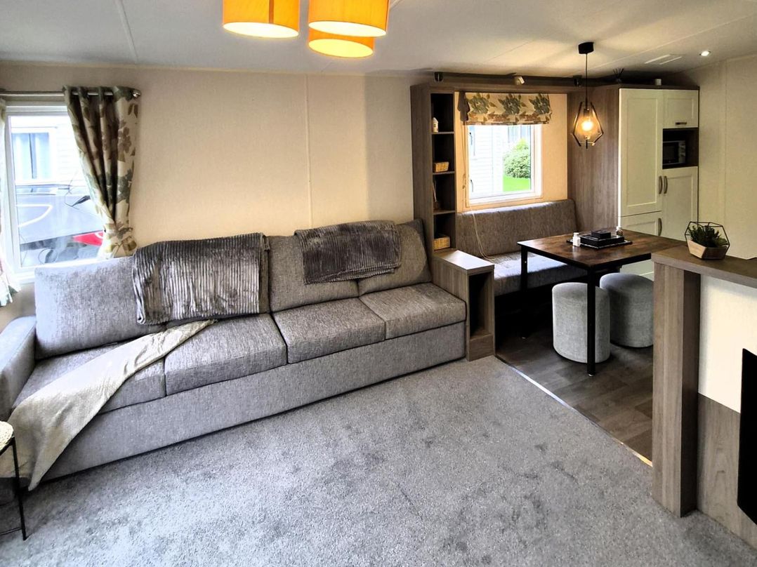 Homely Caravan in Skegness Sleeps 6