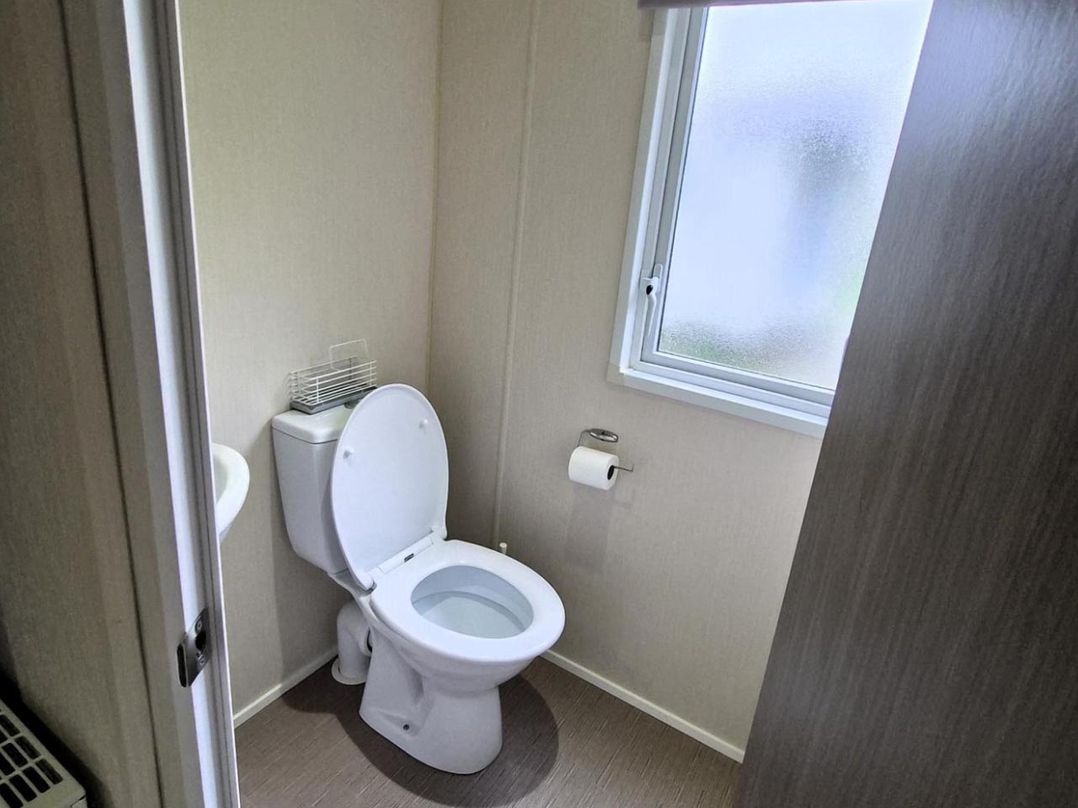 Homely Caravan in Skegness Sleeps 6