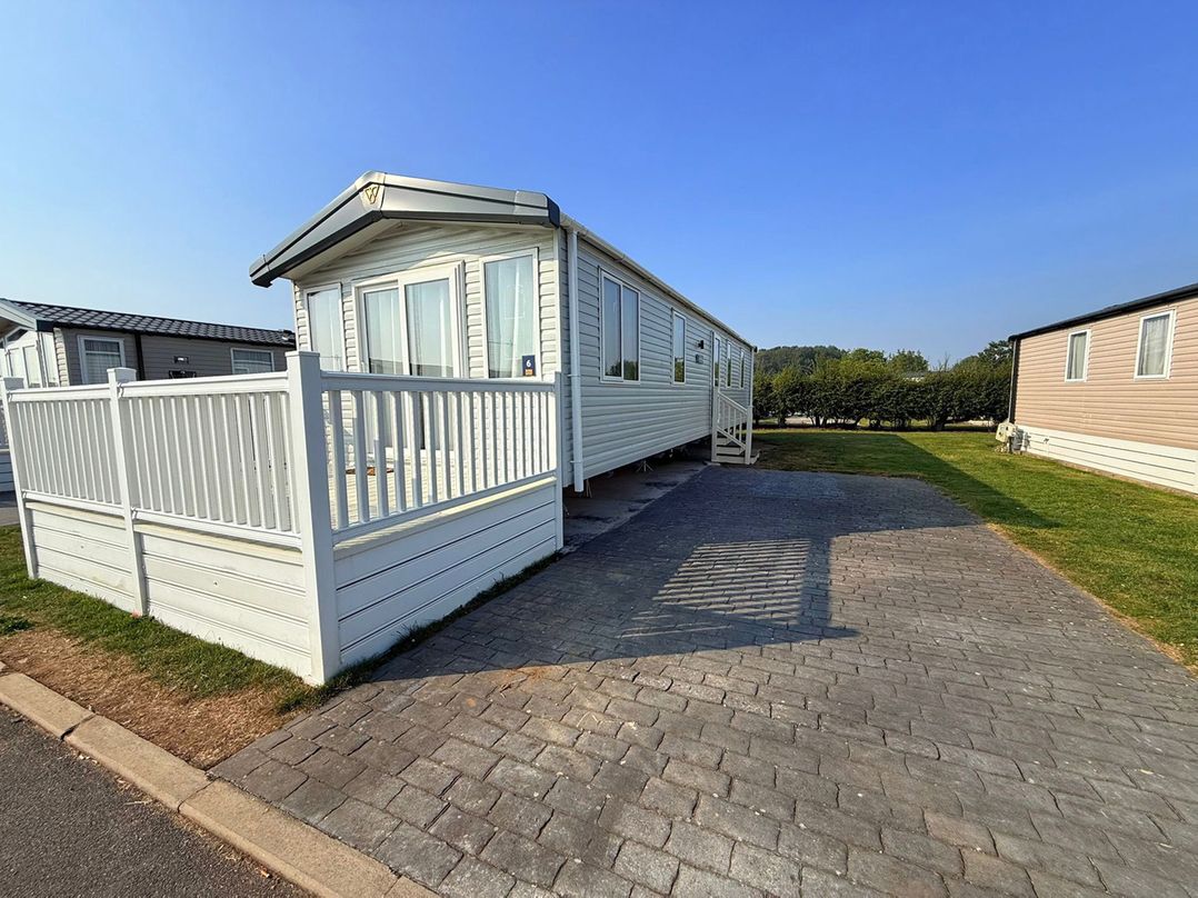 3Bed Sleeps 6 Parking Balcony