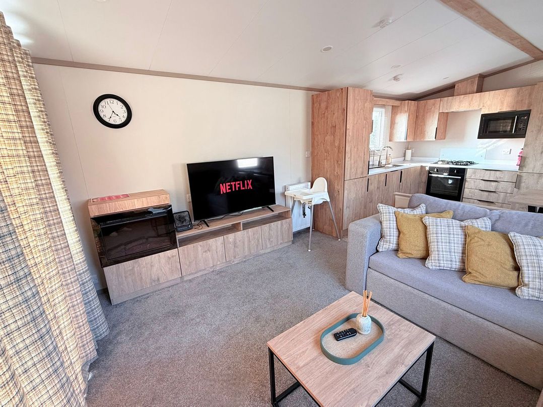 3Bed Sleeps 6 Parking Balcony