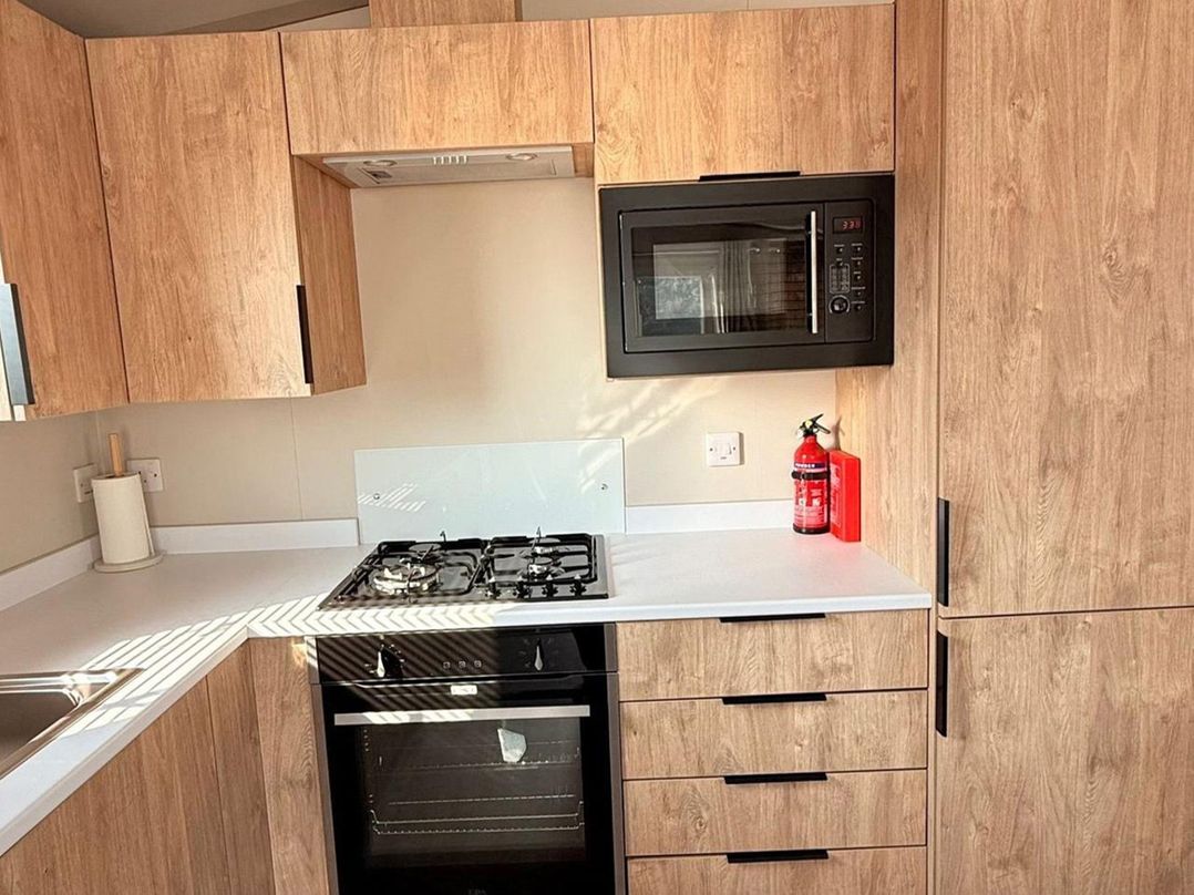 3Bed Sleeps 6 Parking Balcony