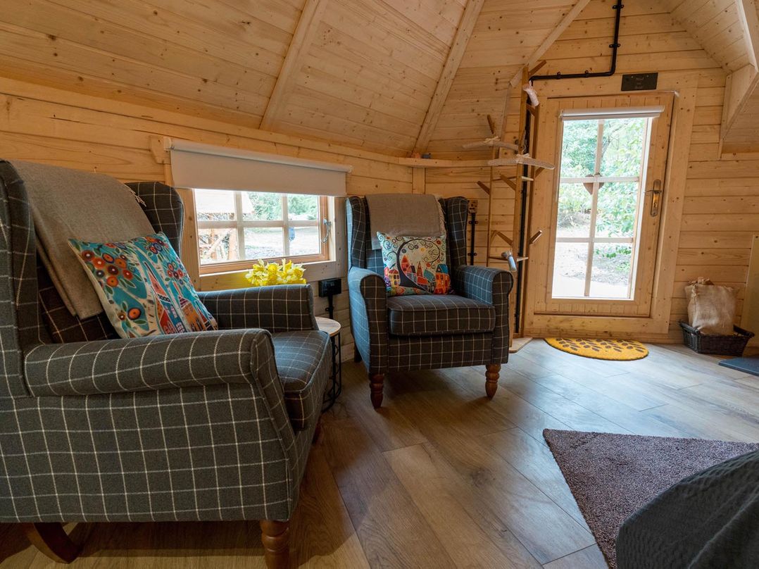 Punch Tree Cabins Outdoor Bath Wood Burner