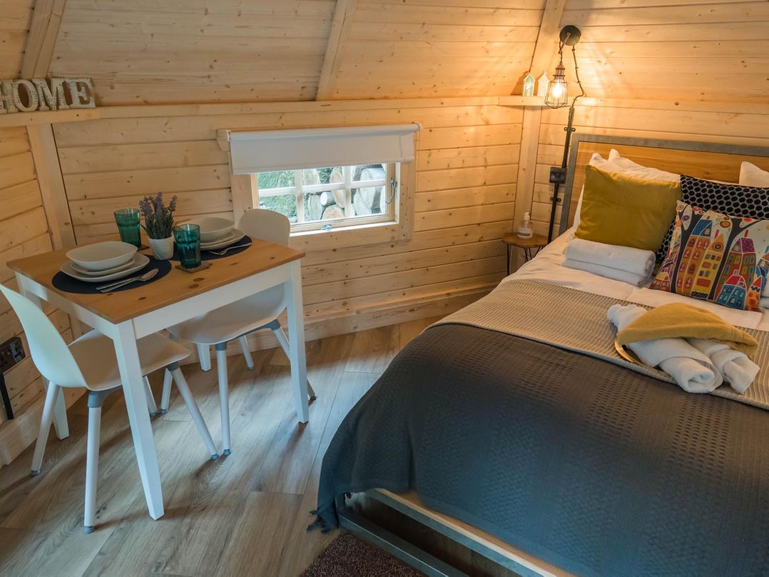 Punch Tree Cabins Outdoor Bath Wood Burner
