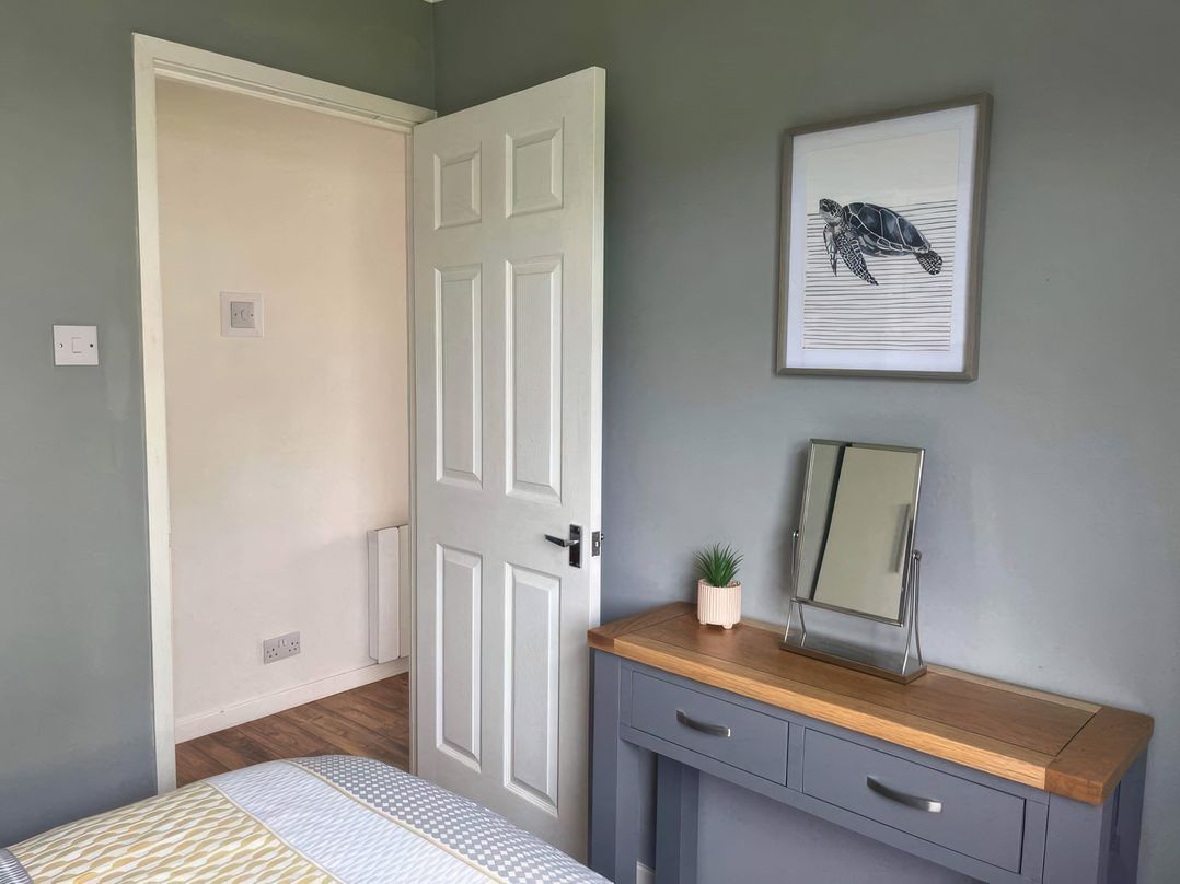 Seaside Escape 2Br Sleeps4 Parking PetsOK Fireplace