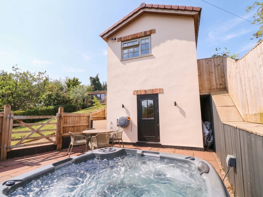 The Burrow at Aveling Cottage