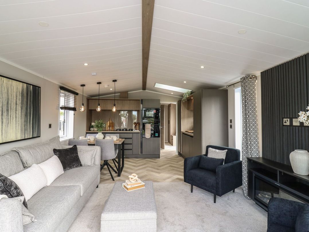 Lakewood Plot 8
