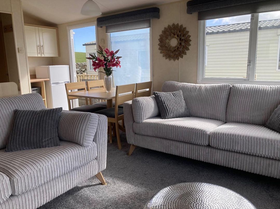 Beautifully Presented 2 Bedroom Static Caravan