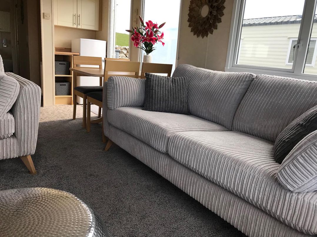 Beautifully Presented 2 Bedroom Static Caravan
