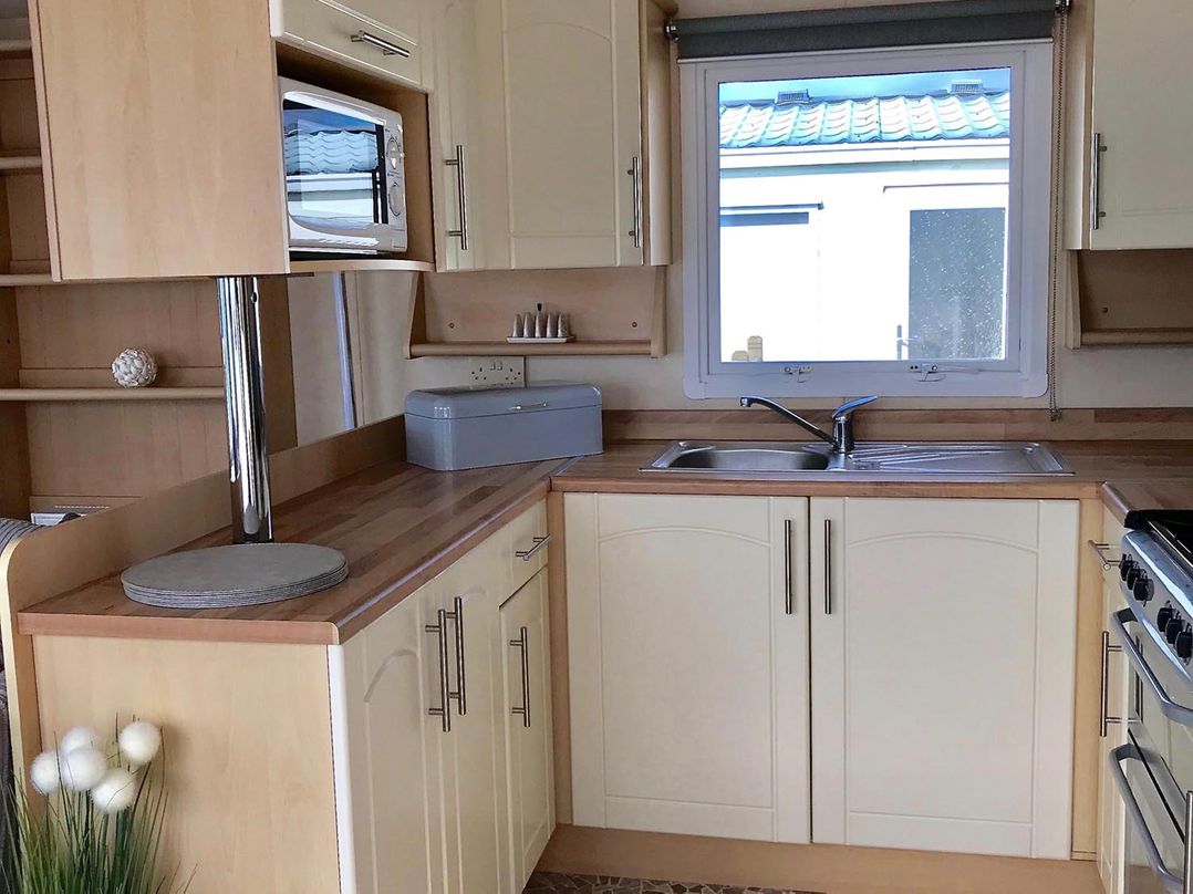 Beautifully Presented 2 Bedroom Static Caravan