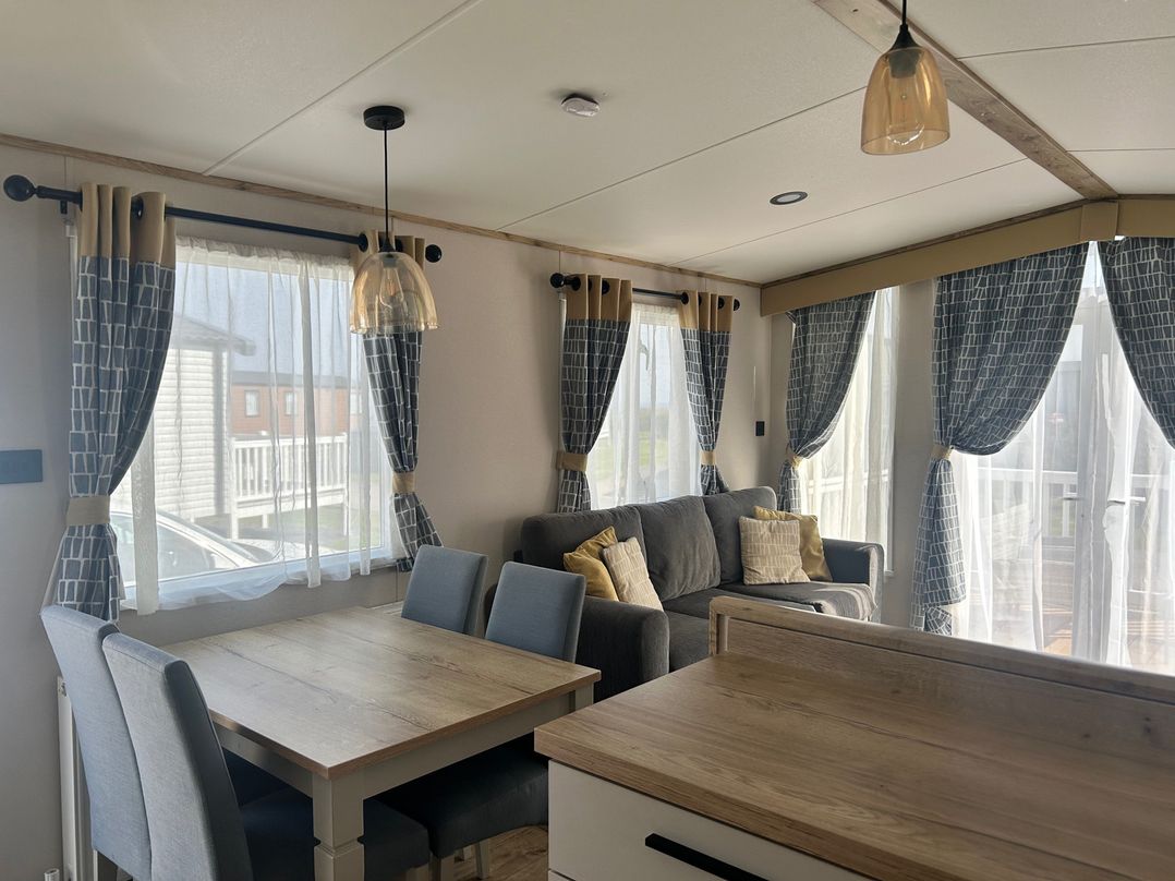 Hafan y Mor Park 3Bed Caravan Sleeps 8 Pets Ok