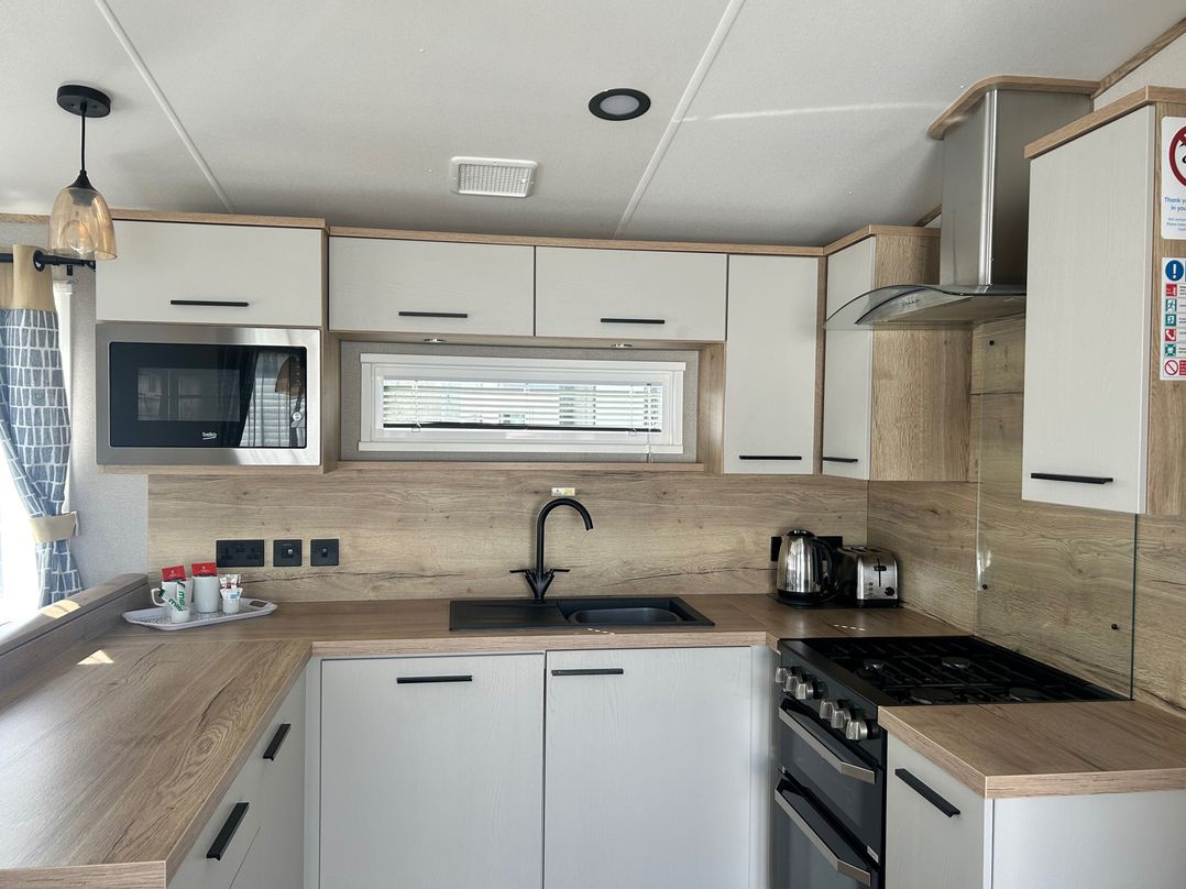 Hafan y Mor Park 3Bed Caravan Sleeps 8 Pets Ok
