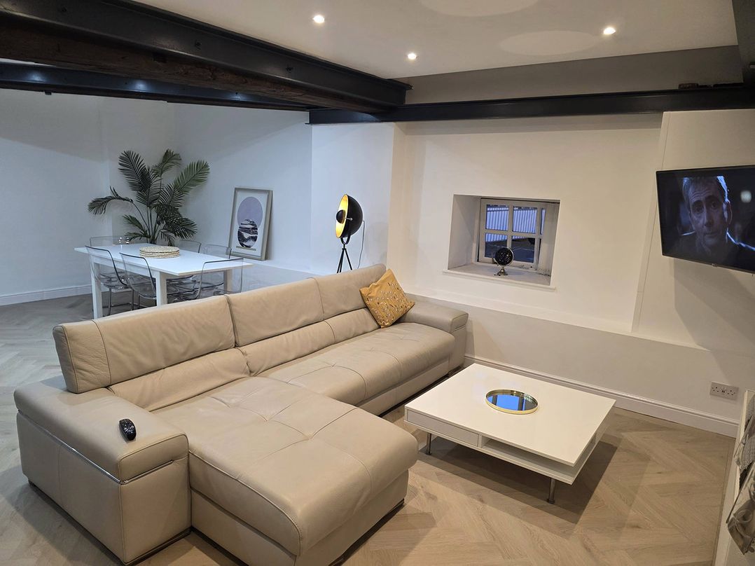 Liverpool Penthouse, sleeps 8