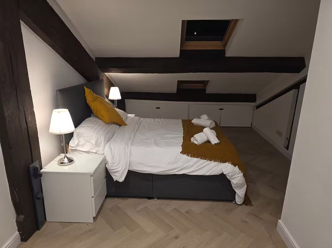 Liverpool Penthouse, sleeps 8