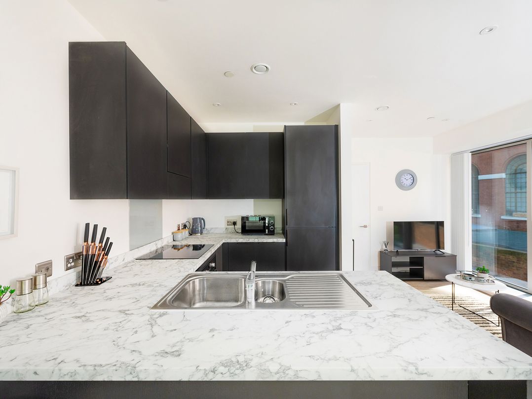 Luxury City Centre Apartment, Prime Location