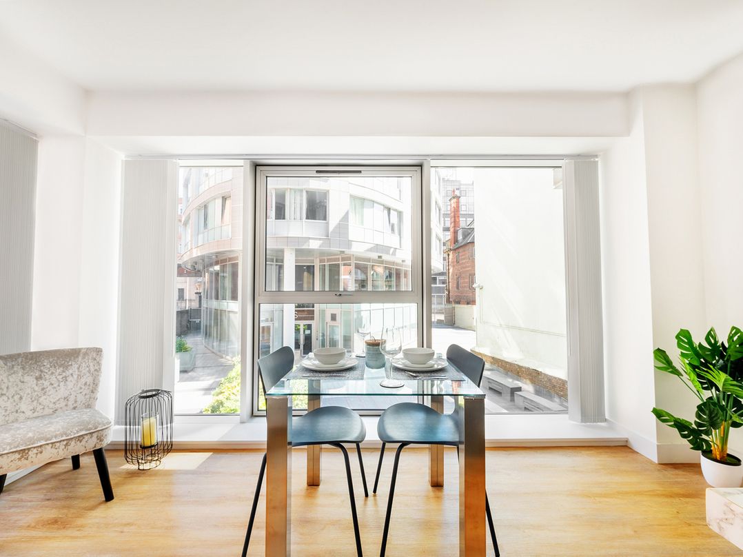 Luxury City Centre Apartment, Prime Location